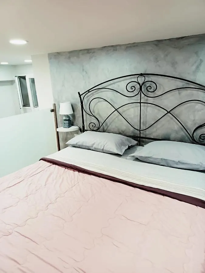 Chiarabella House Apartment Naples