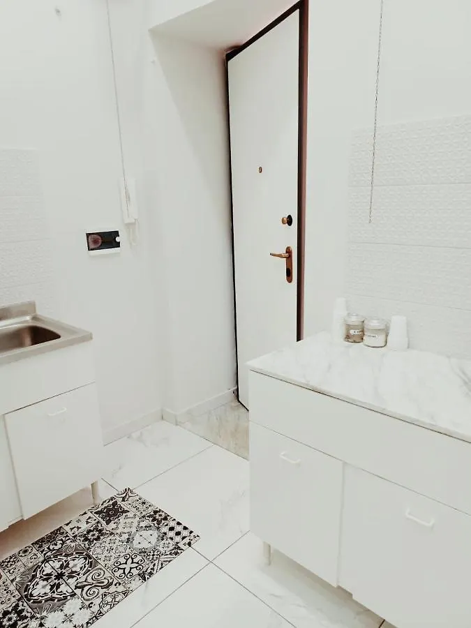 Chiarabella House Apartment Naples 0*,